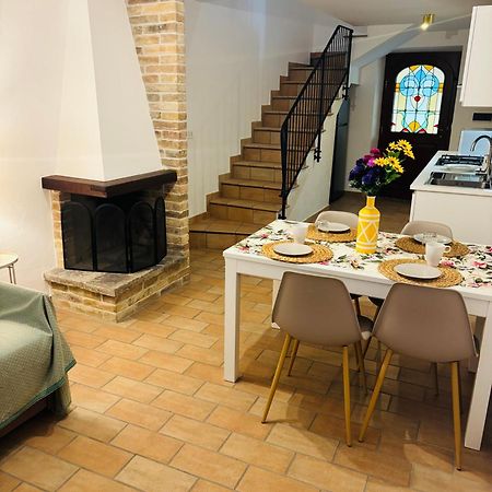 Al Belvedere Apartment II Atri Buitenkant foto