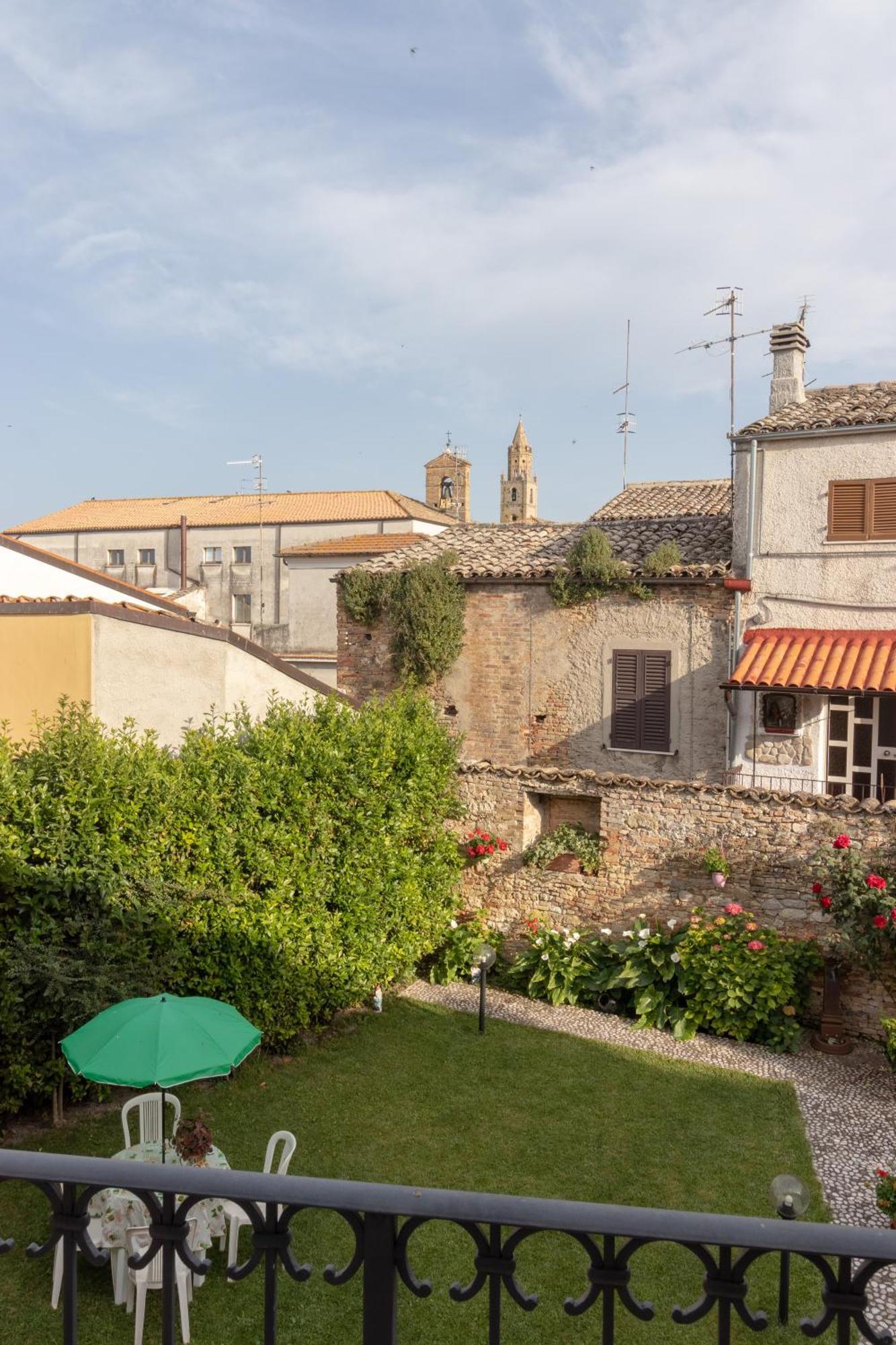 Al Belvedere Apartment II Atri Buitenkant foto